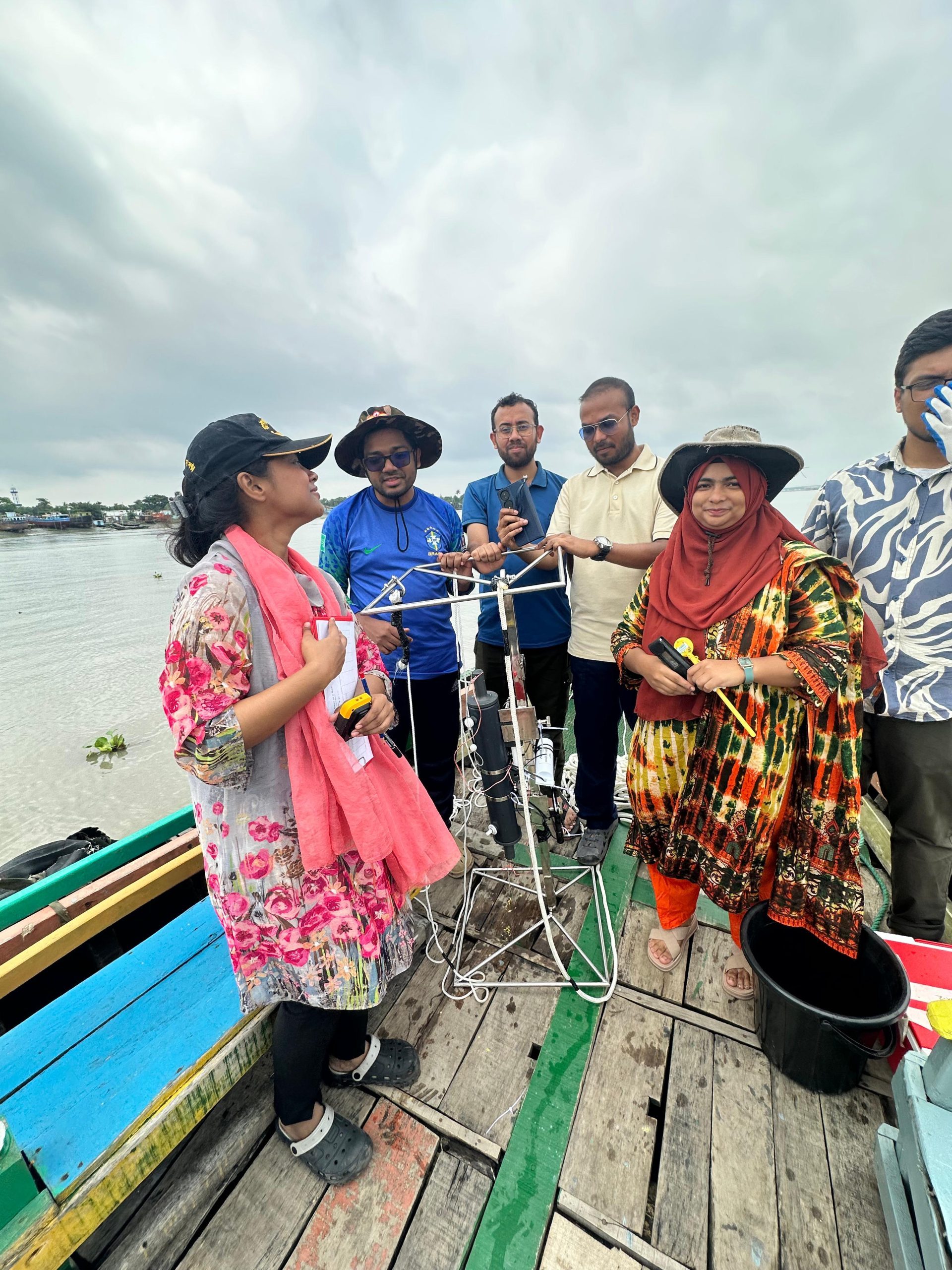 Eutrophication research in laboratory